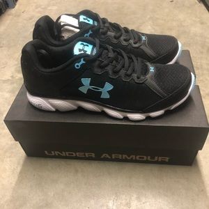 Brand new Under Armour shoes size 9